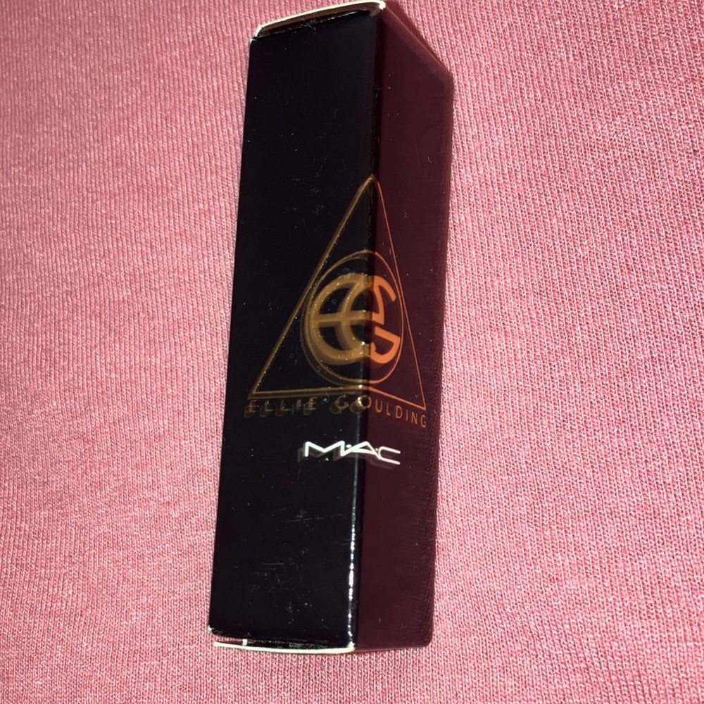 MAC Ellie Goulding Lipstick